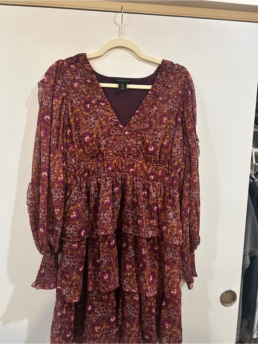 House of Harlow 1960 Burgundy Floral Tiered Midi Dress - Picture 3 of 7